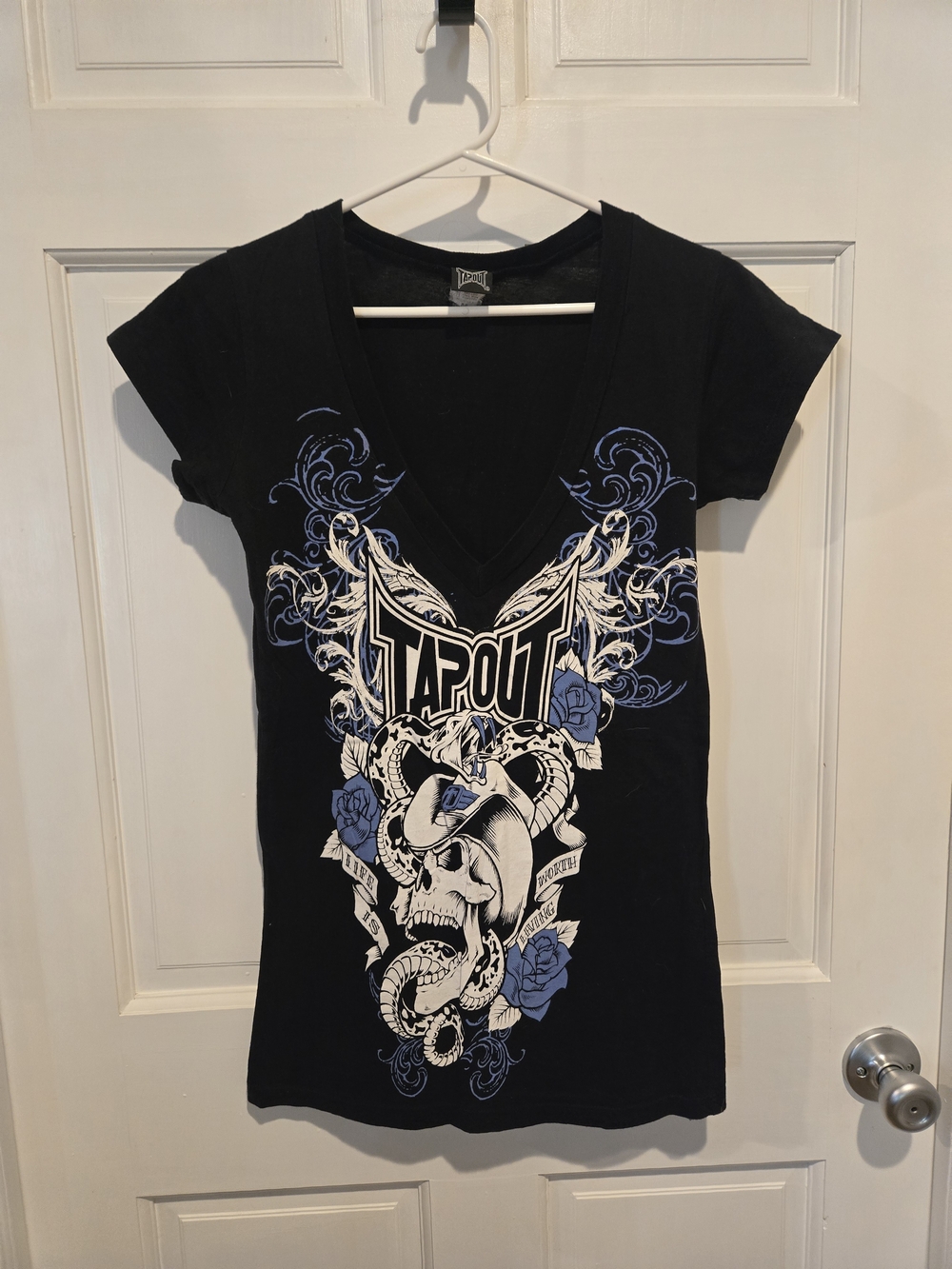 Tapout Black Short-Sleeve V-Neck Tee with Blue and White Graphic